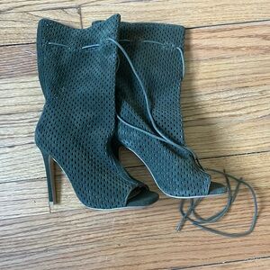 Steve Madden Suede Booties